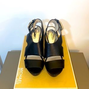 Beautiful Michael Kors heels!